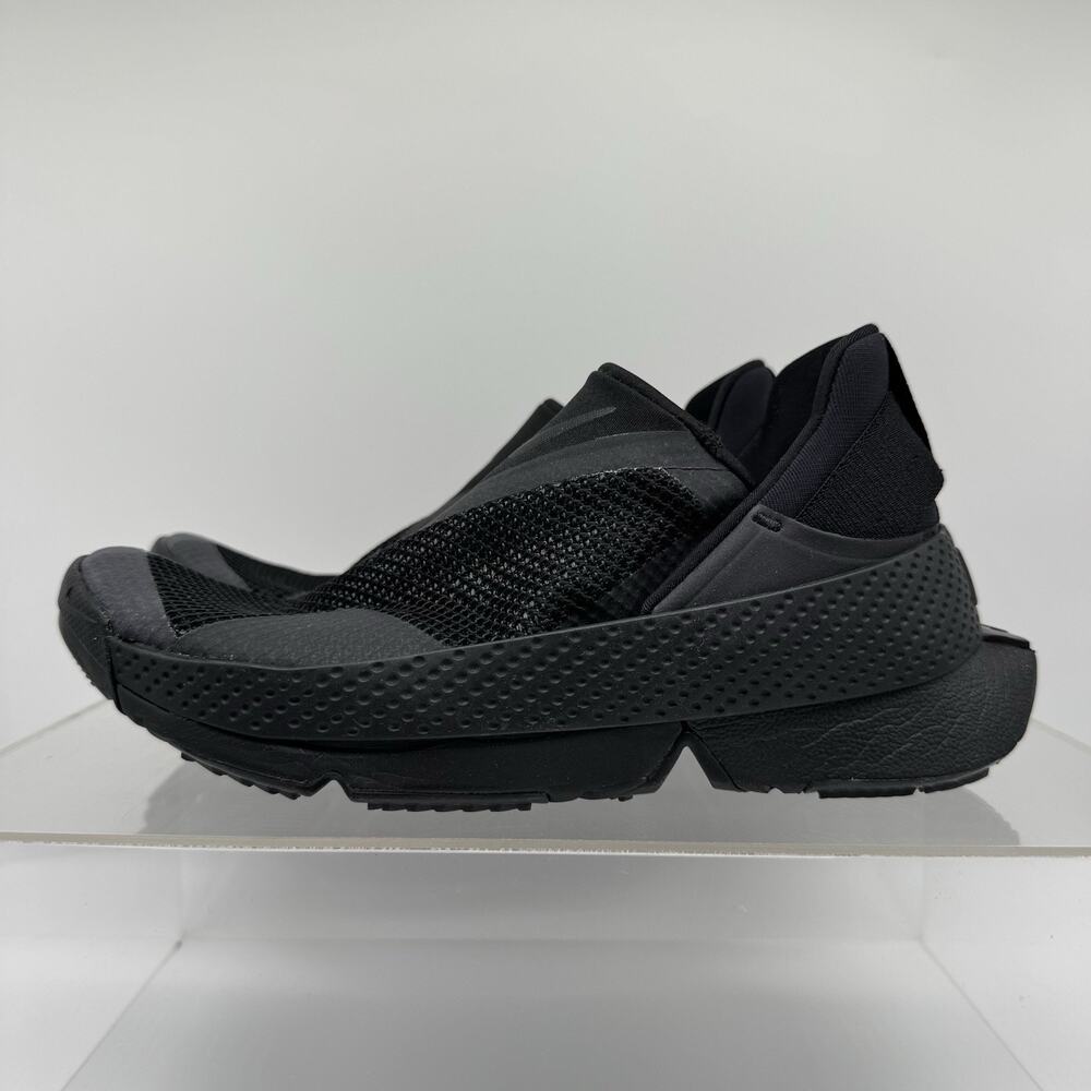 Brand New Nike Go Flyease Slip On Shoes Sneaker Black DR5540-006 Women’s Size 8